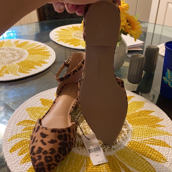 Brand new cute ankle tie shoes - Picture 3 of 4